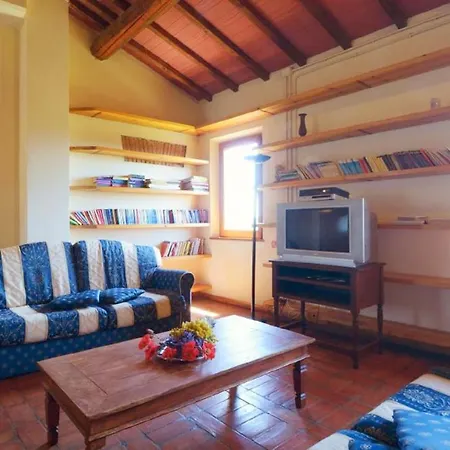 Vaiano Sleeps 21 Pool Air Con Wifi Paciano