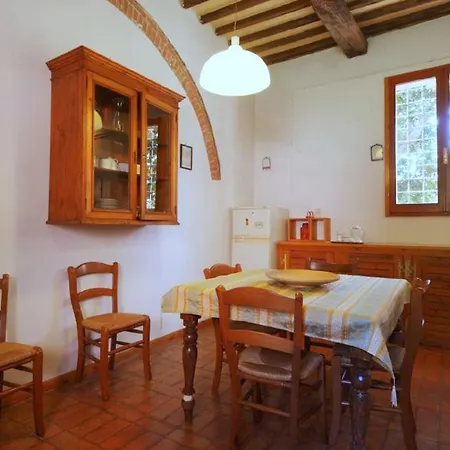 Vaiano Sleeps 21 Pool Air Con Wifi Villa